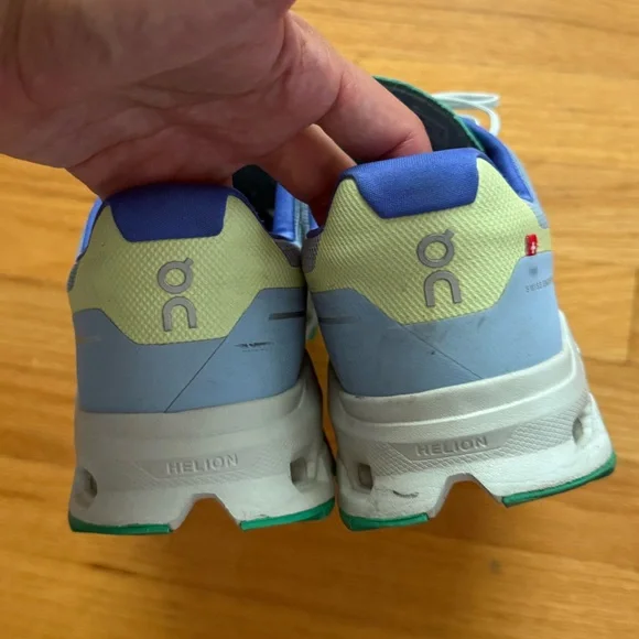 On Running Cloudstratus Light Blue and Green Shoes ON RUNNING W. CLOUDSTRATUS UNDYED-WHITE/CREEK main image 4